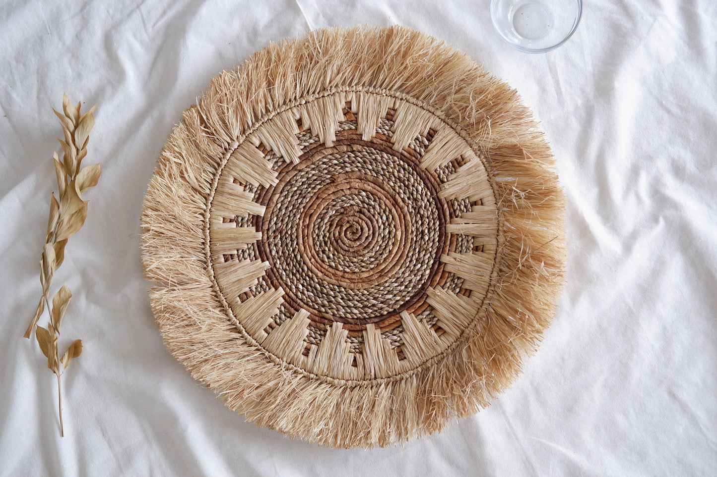Seagrass Basket Wall Decor, Boho Fringe Wall Decor, Raffia Fringe Placemat, Woven Fringe Basket Wall Decor, Banana Bark Natural Wall Hanging