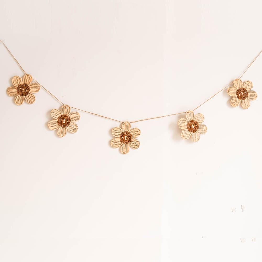 Rattan Flower Wall Decor SET, Daisy Nursery Wall Decor, Boho Girls Nursery Garland, Boho Daisy Felt Garland, Girls Room Garland Decor, Kids