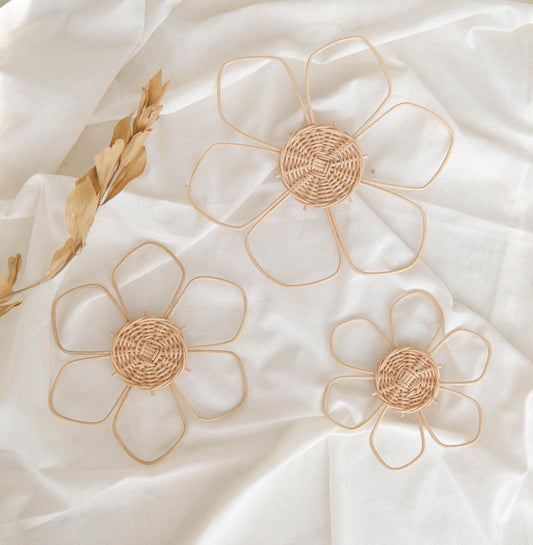Rattan Flower Wall Decor Set 3, Daisy Rattan Nursery Decor, Boho Rattan Girl Nursery Flower, Boho Kids Bedroom Decor, Playroom Decor Girl