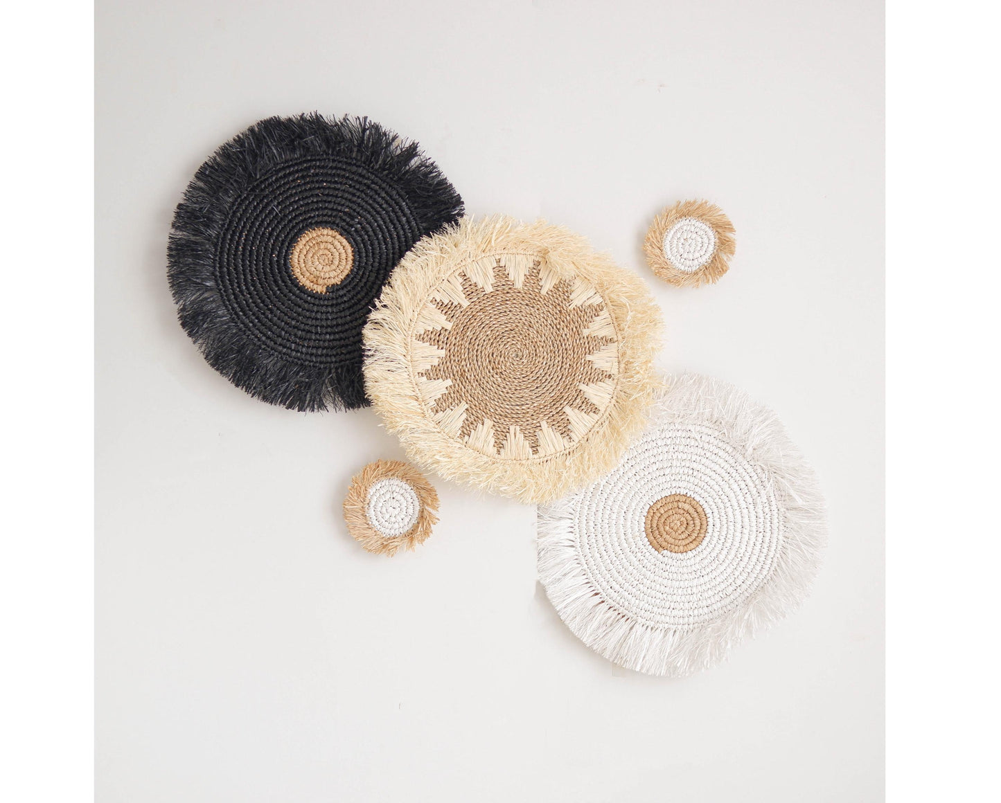 Boho Wall Basket With Fringe SET, Seagrass Basket Wall Decor, Natural Wall Decor, Boho Fringe Wall Decor, Round Wicker Wall Decor