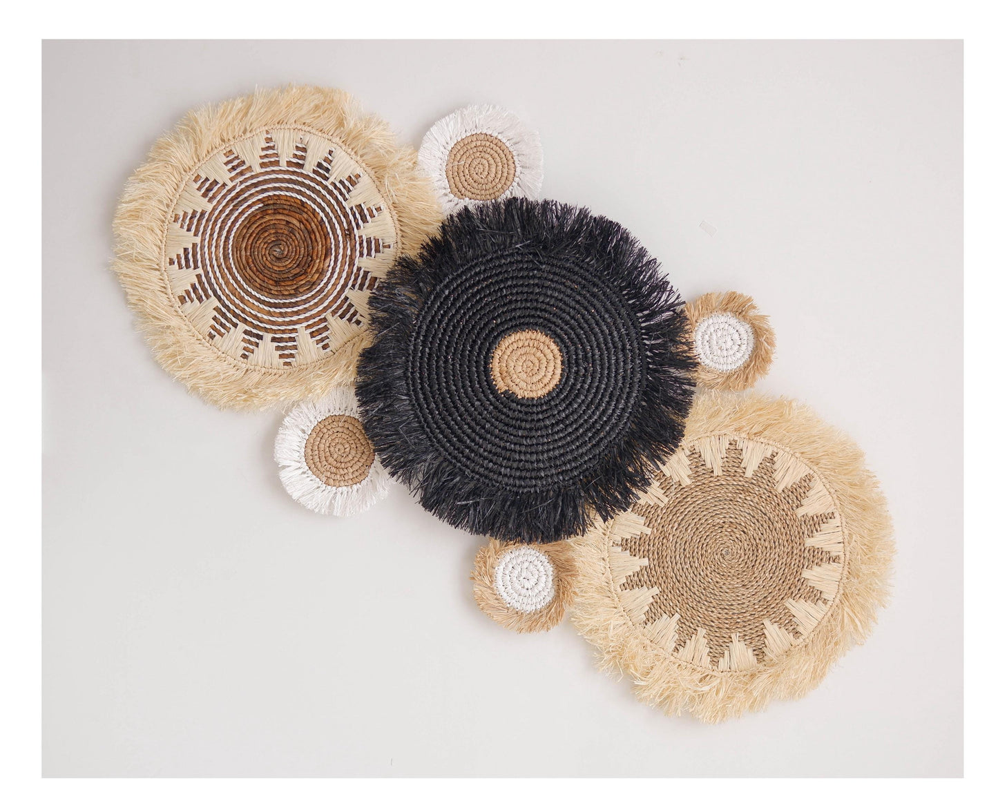 Set of 7 Basket Wall Decor, Boho Fringe Raffia Decor, Seagrass Basket Wall Decor, Boho Basket Set Wall Hanging, Natural Living Room Decor