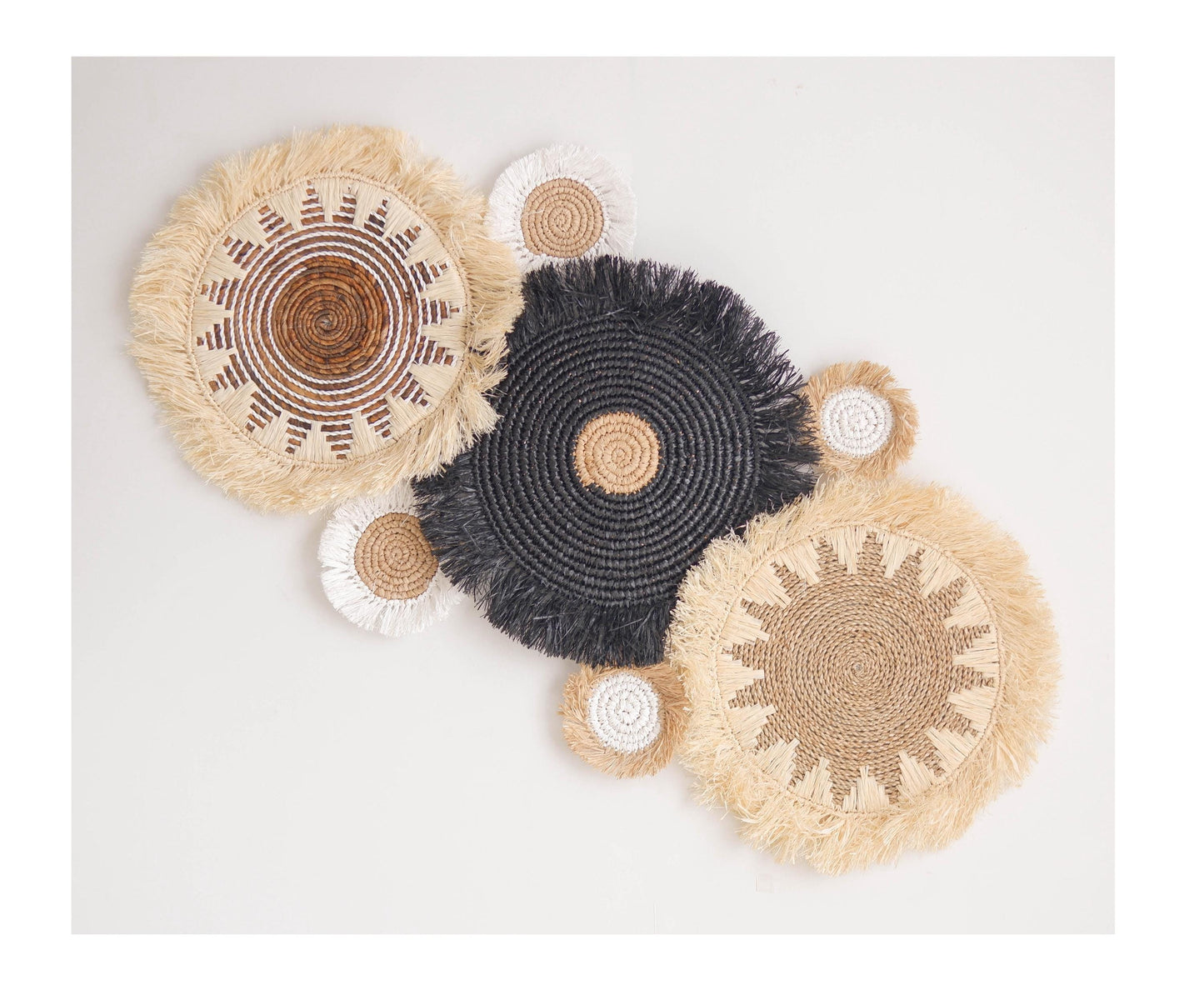 Set of 7 Basket Wall Decor, Boho Fringe Raffia Decor, Seagrass Basket Wall Decor, Boho Basket Set Wall Hanging, Natural Living Room Decor