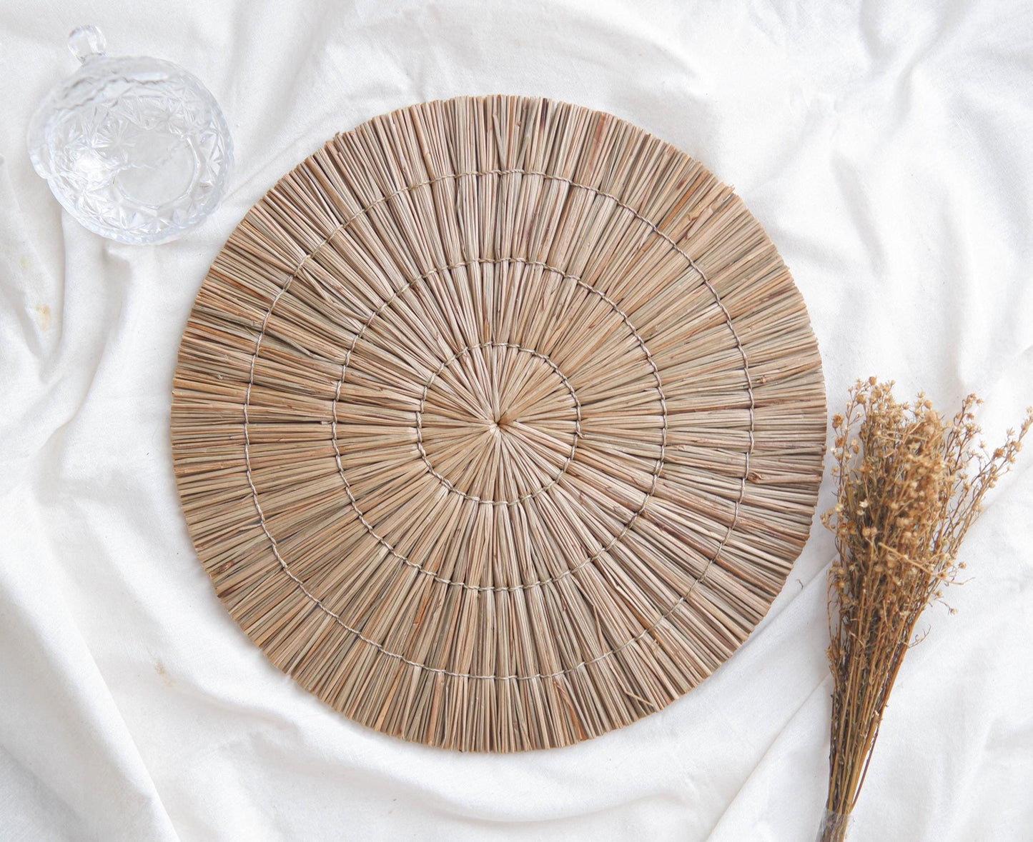 Round Seagrass Placemats, Boho Placemats for Round Table, Wedding Placemat Woven, Boho Charger Plates, Rustic Wedding Table Setting Decor