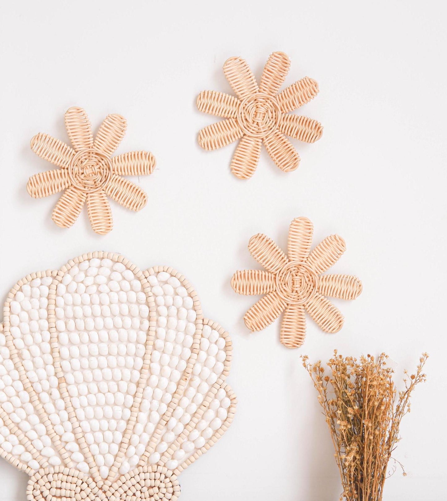 Rattan Flower Wall Decor SET, Rattan Daisy Wall Decor, Boho Nursery Wall Decor, Daisy Girl Room Decor, Rattan Kids Room Decor, Kids Playroom