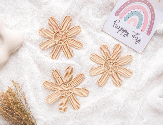 Rattan Flower Wall Decor SET, Rattan Daisy Wall Decor, Boho Nursery Wall Decor, Daisy Girl Room Decor, Rattan Kids Room Decor, Kids Playroom